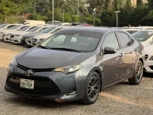 Toyota Corolla 2017 Gray