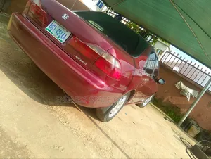 Honda Accord 2001 Red