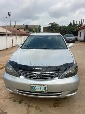 Toyota Camry 2004 Silver