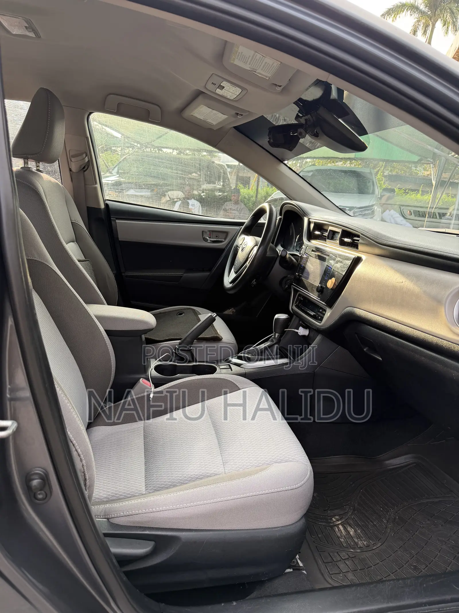 Toyota Corolla 2017 Gray