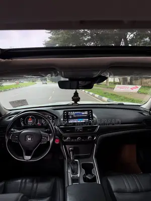 Honda Accord 2019 White