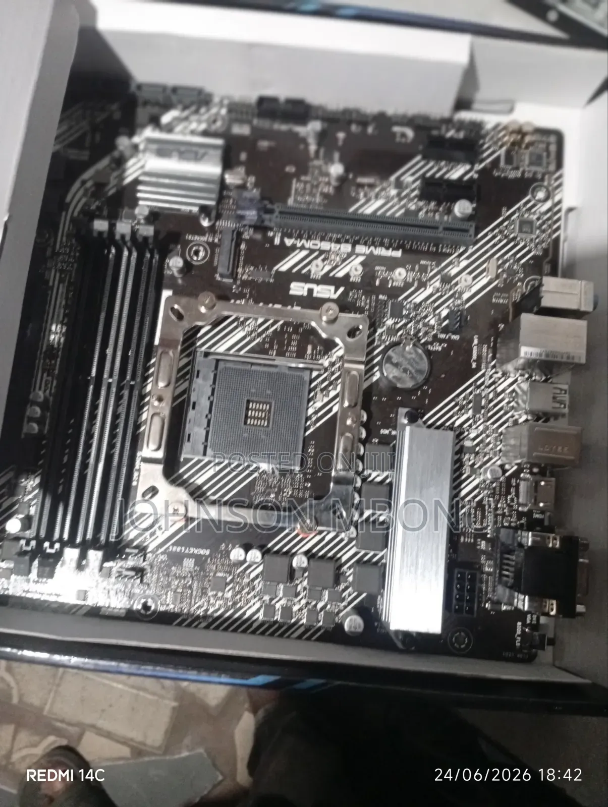 Desktop Computer Lenovo 8GB Intel Core i5 SSD 256GB
