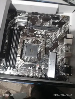 Desktop Computer Lenovo 8GB Intel Core i5 SSD 256GB