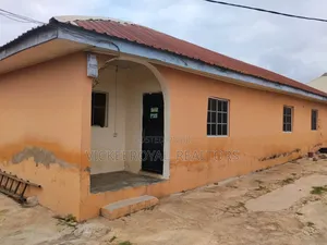 2bdrm Block of Flats in Ajipowo Estate, Akure for sale