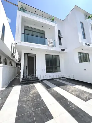 4bdrm Duplex in Chevron for sale