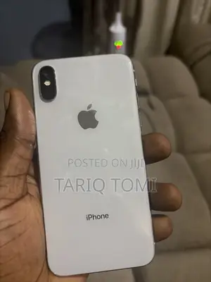 Apple iPhone X 64 GB White