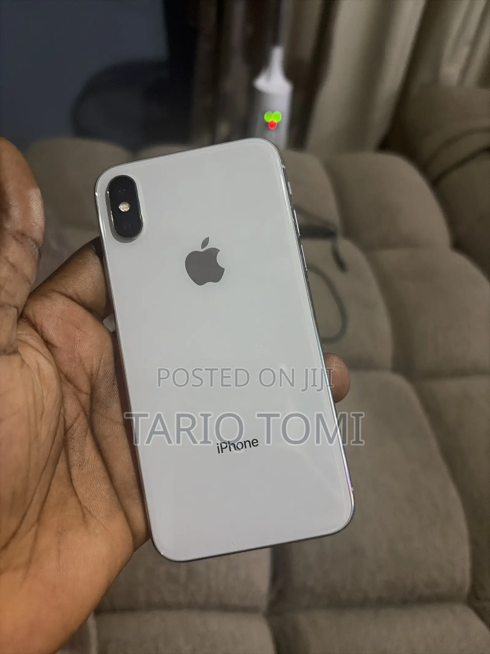 Apple iPhone X 64 GB White