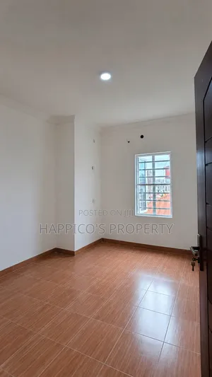Mini Flat in Iwaya for rent