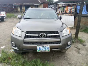 Toyota RAV4 2011 Gray