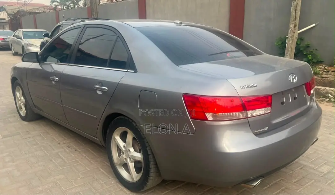 Hyundai Sonata 2009 Silver