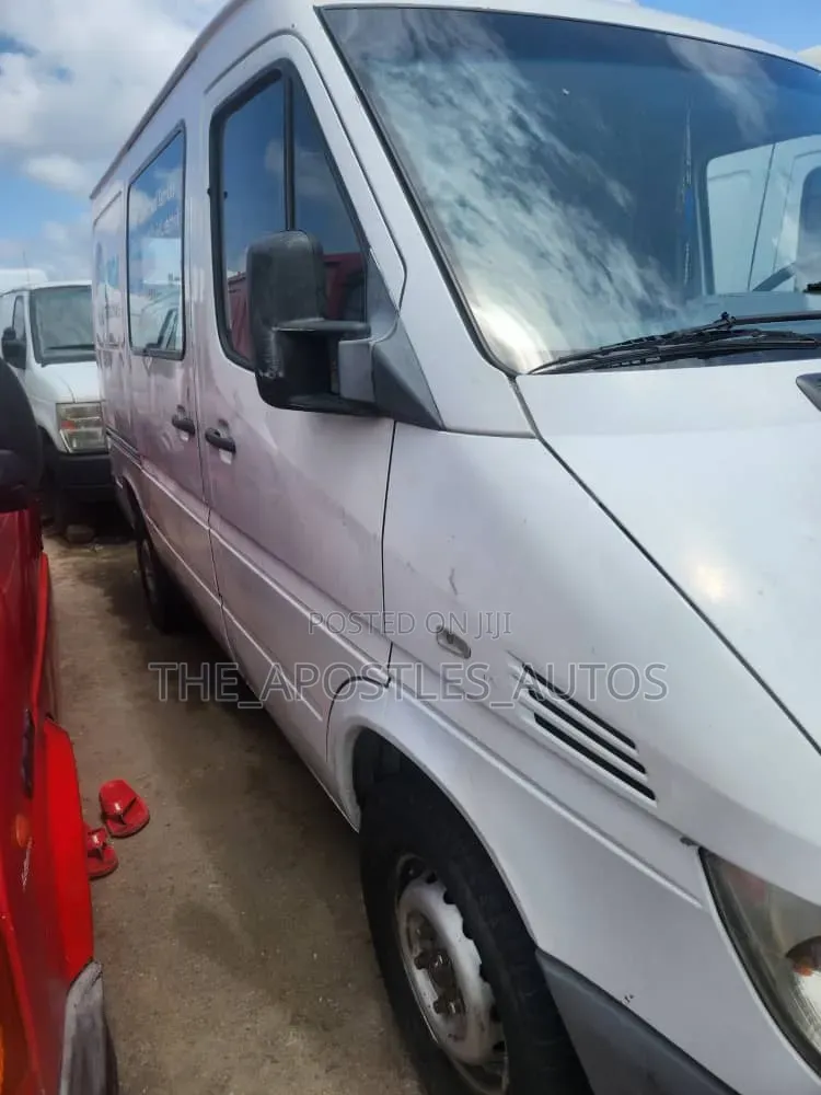 Mercedes-Benz Sprinter 2006 White