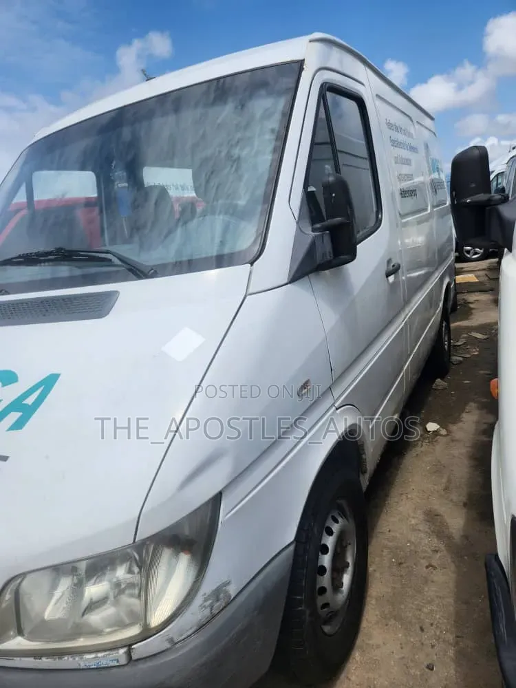 Mercedes-Benz Sprinter 2006 White