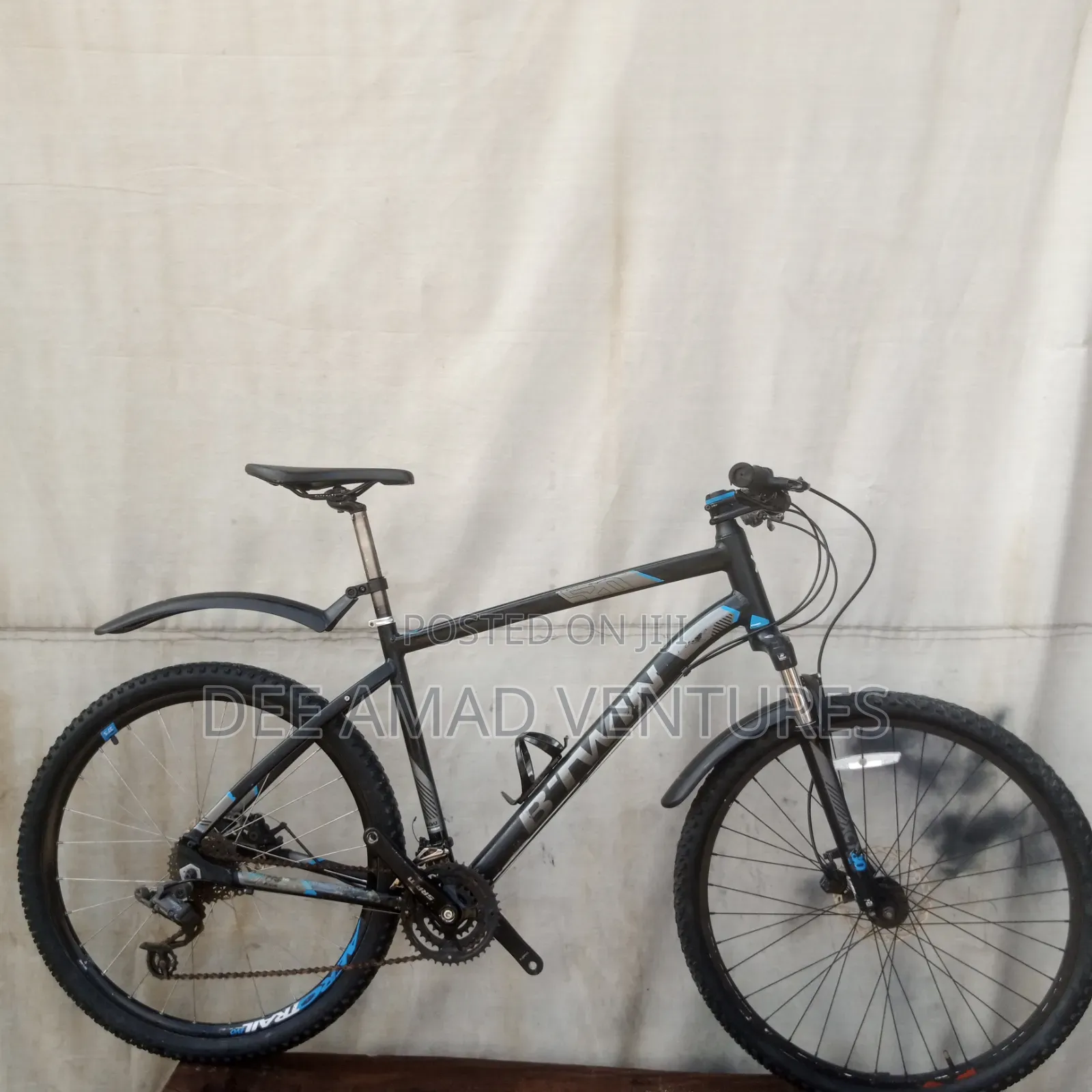 Size 27.5 B Twin Mountain Bike
