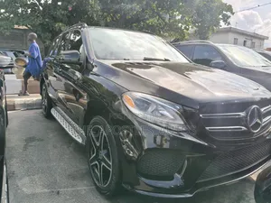 Mercedes-Benz GLE-Class 2018 Black