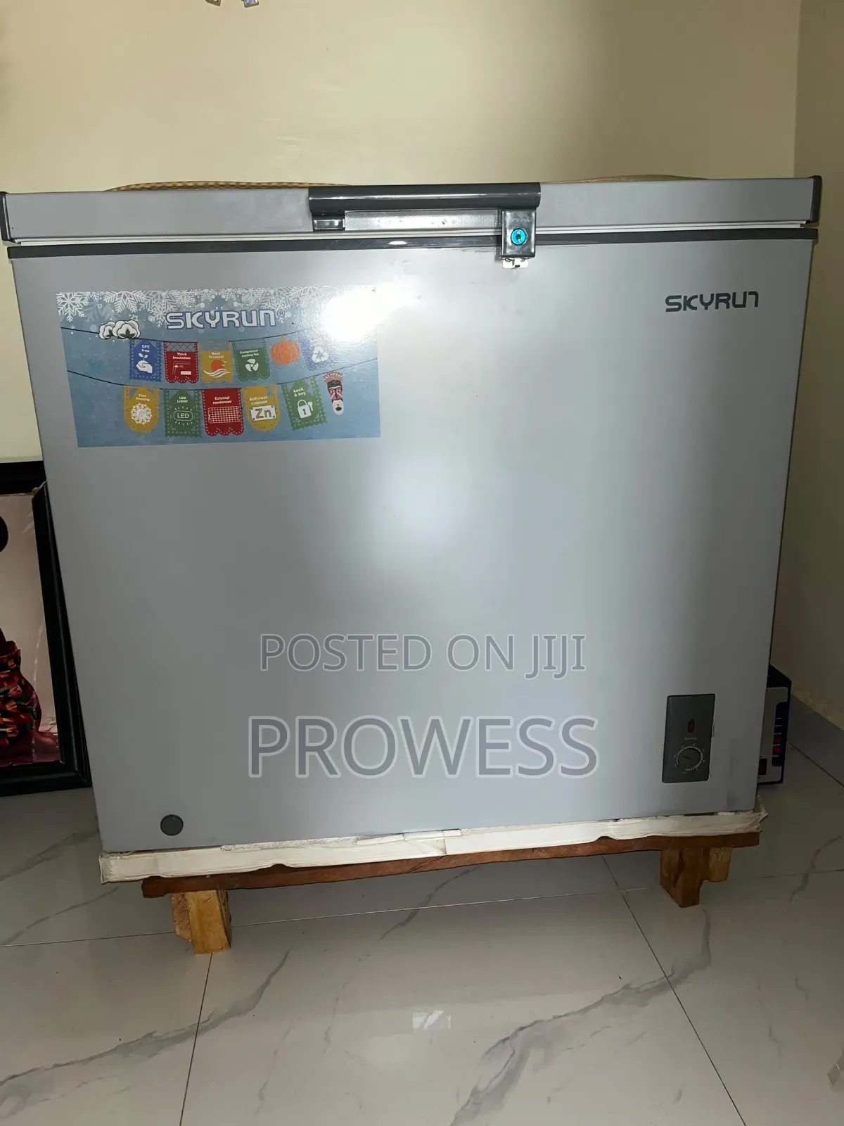 Skyrun Deep Freezer 200litre