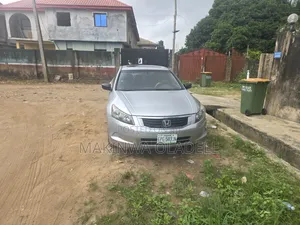 Honda Accord 2009 Silver