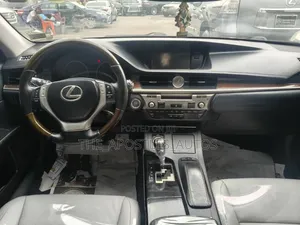 Lexus ES 2015 Silver