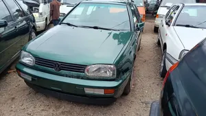 Volkswagen Golf 2000 Green