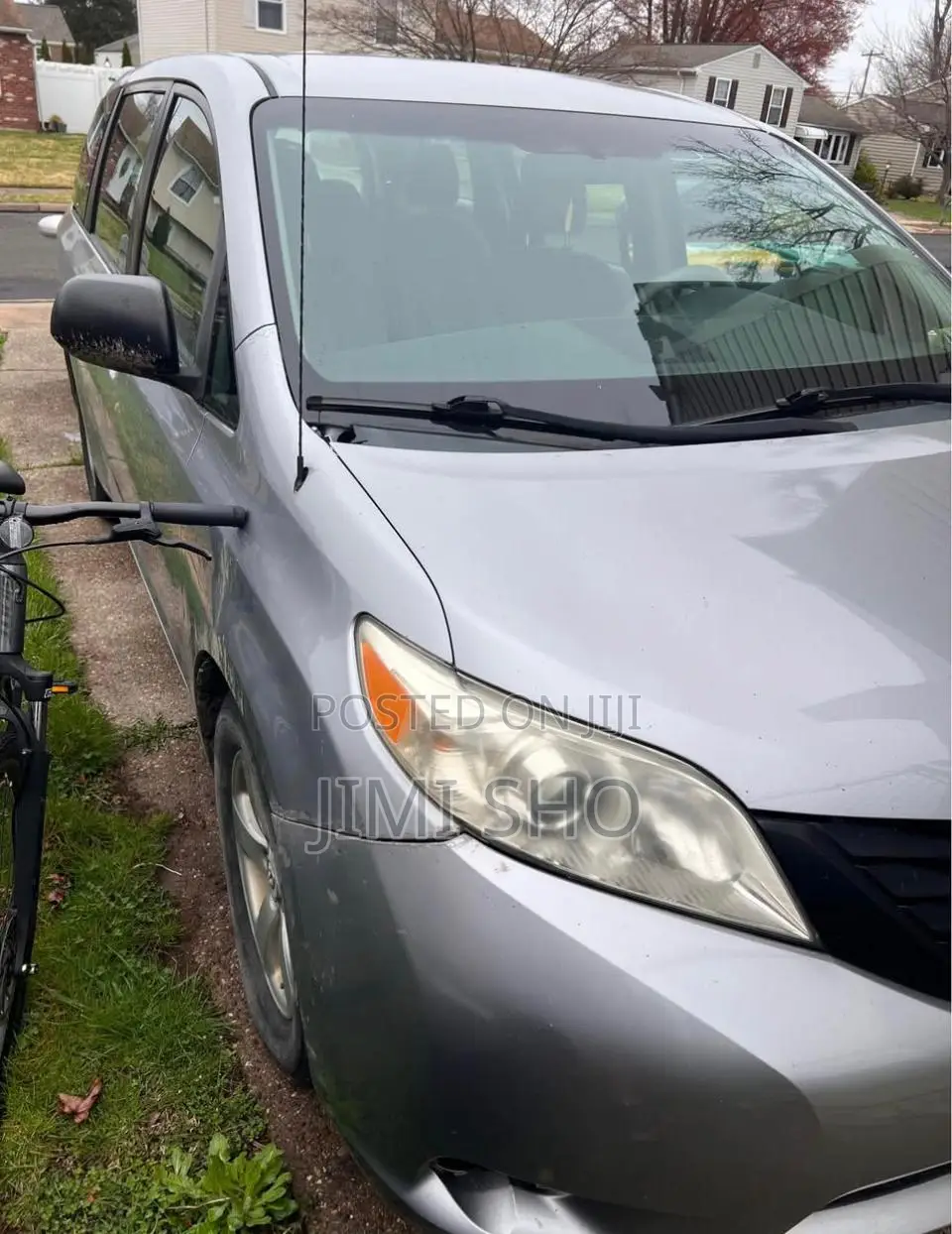 Toyota Sienna LE 8 Passenger 2012 Silver