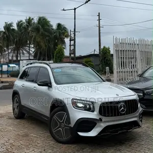 Mercedes-Benz GLB-Class 2020 Silver