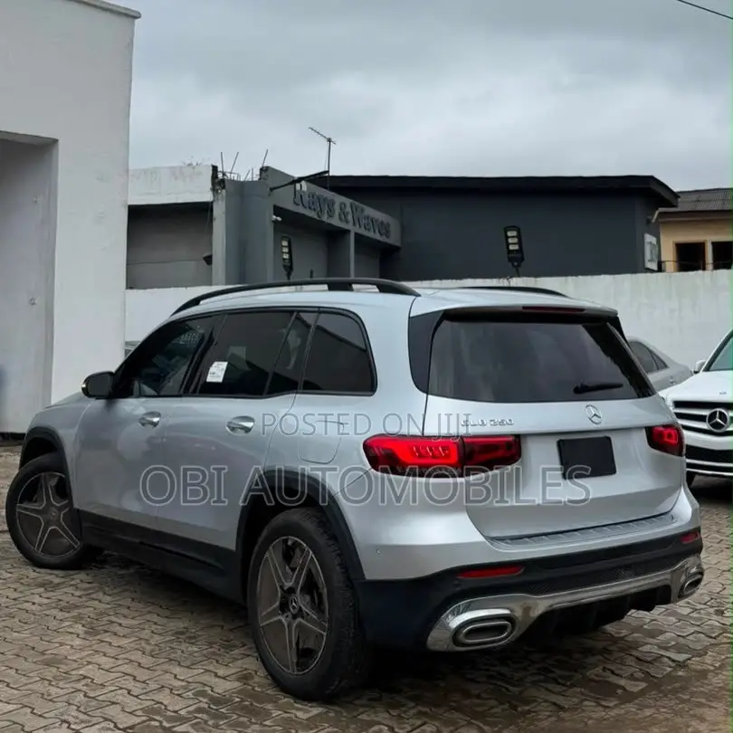 Mercedes-Benz GLB-Class 2020 Silver