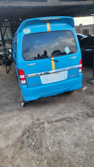 Suzuki Mini Bus