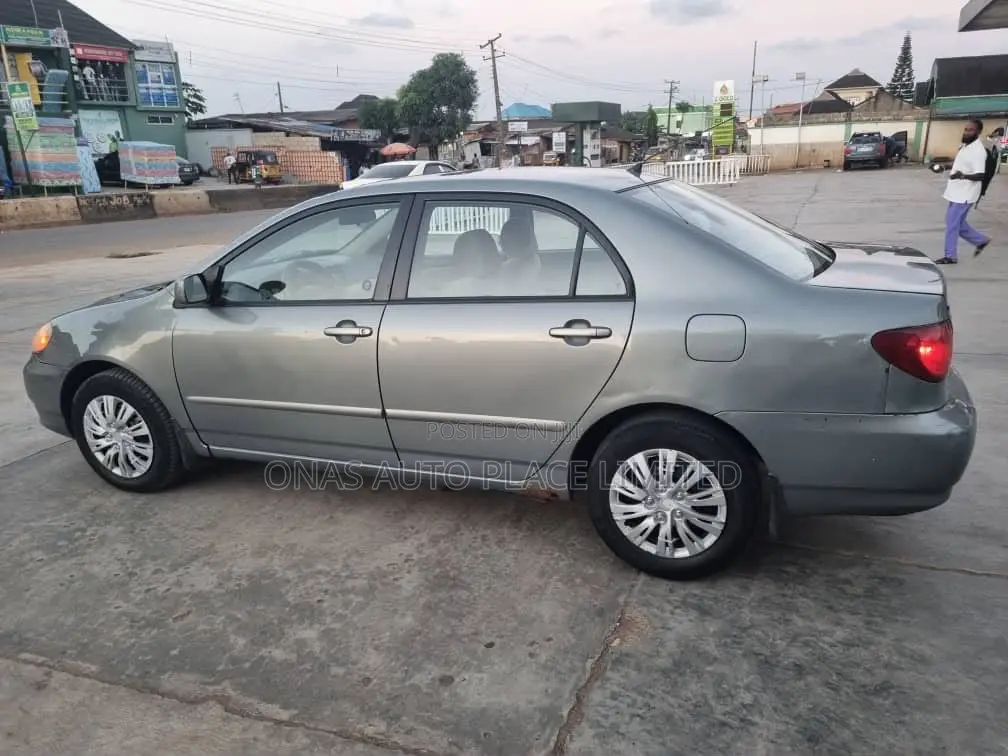 Toyota Corolla 2004 Green