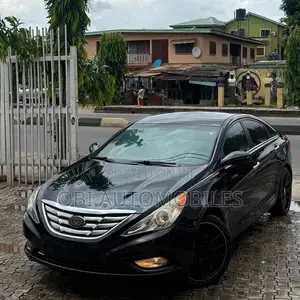 Hyundai Sonata 2012 Black