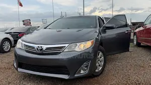 Toyota Camry LE 4dr Sedan (2.5L 4cyl 6A) 2013 Gray