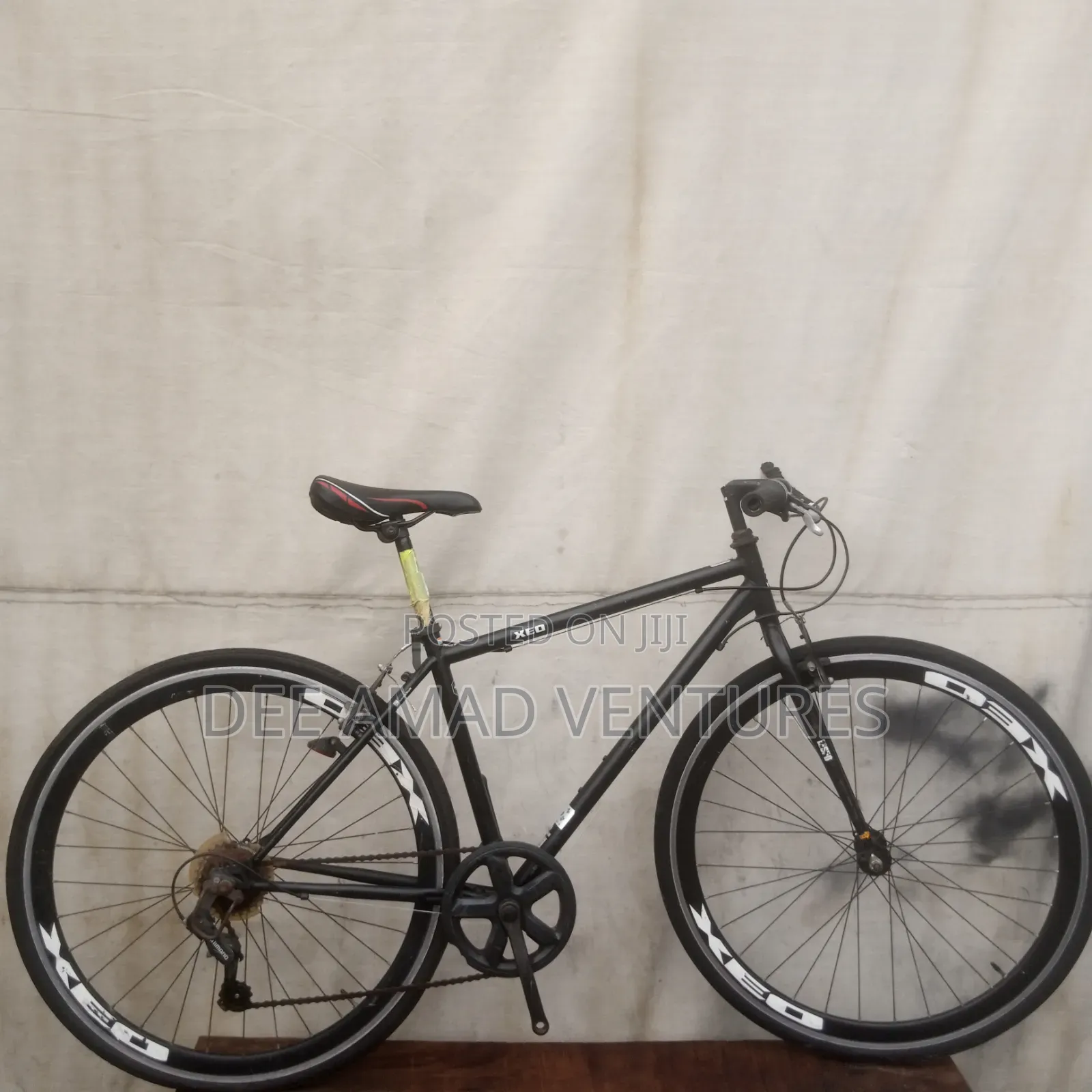XEO Tokunbo Road Bicycle