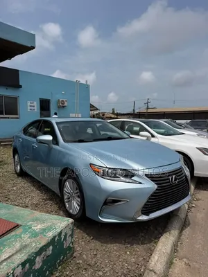 Lexus ES 2014 Blue