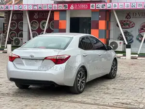 Toyota Corolla 2016 Silver