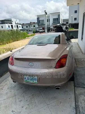 Lexus SC 2005 Gold