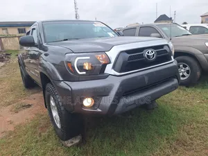 Toyota Tacoma 2015 Gray