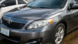 Toyota Corolla 2010 Gray