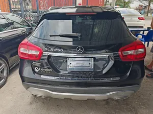 Mercedes-Benz GLA 250 2018 Black