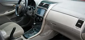 Toyota Corolla 2010 Gray