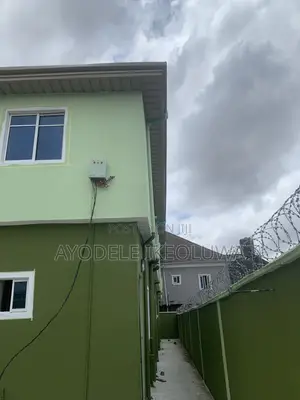 Mini Flat in Idimu for rent