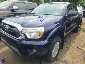 Toyota Tacoma 2014 Blue