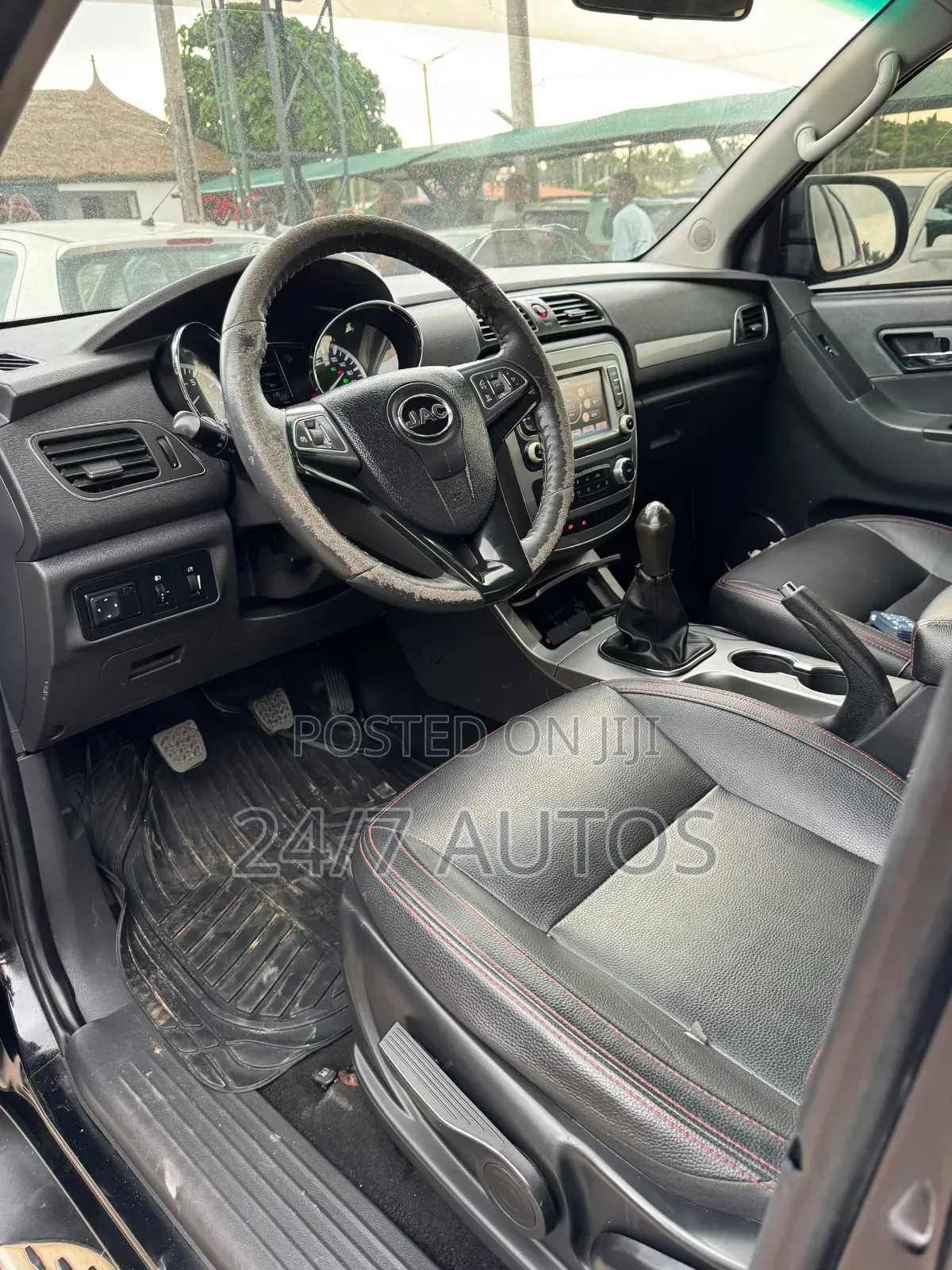 JAC T6 2015 Black