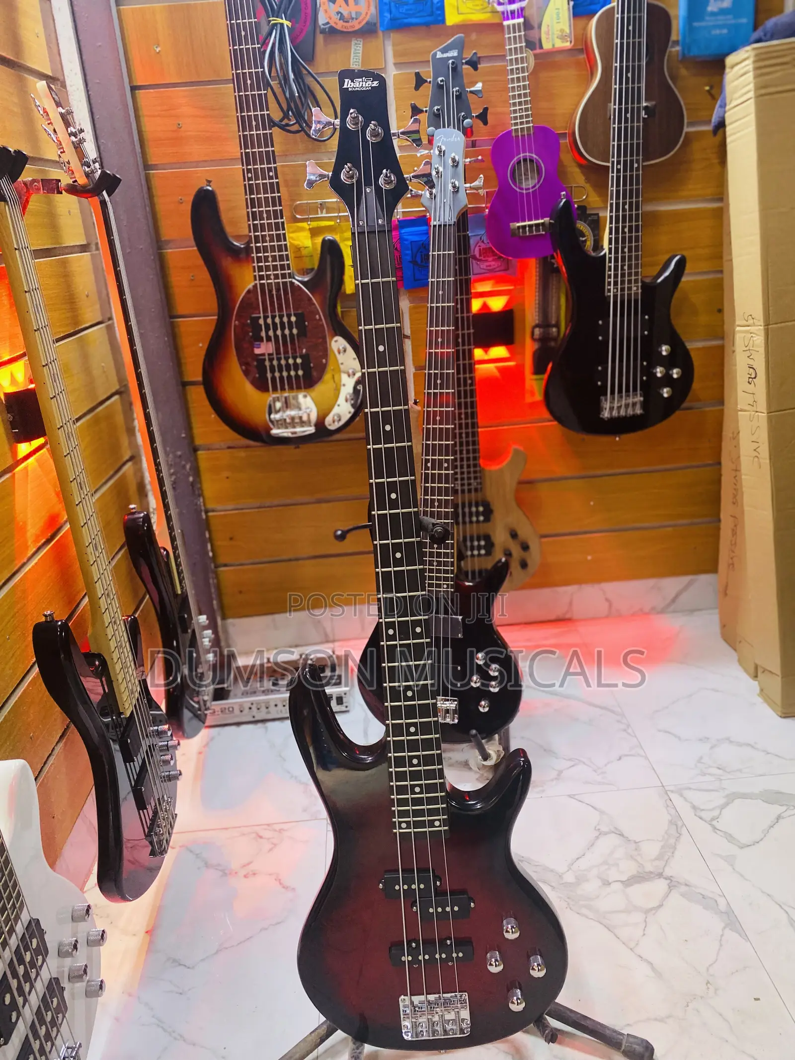 Ibanez 4 Strings Guitar