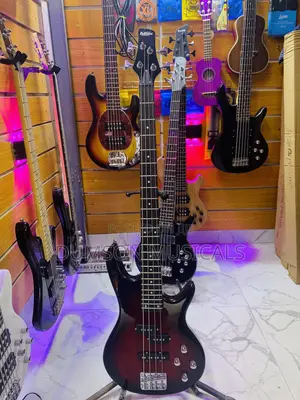 Ibanez 4 Strings Guitar