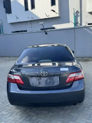 Toyota Camry LE 4dr Sedan (2.4L 4cyl 5A) 2009 Gray