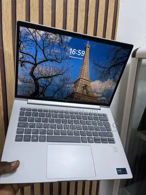 Laptop HP EliteBook 640 G11 16GB Intel Core Ultra 5 SSD 256GB