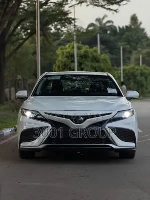 Toyota Camry 2019 White