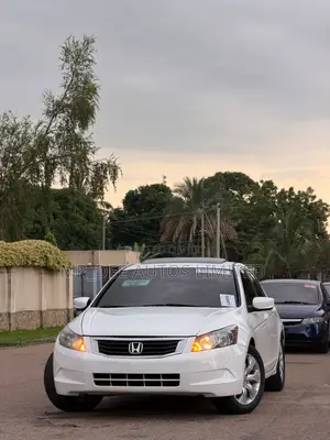 Honda Accord 2009 White