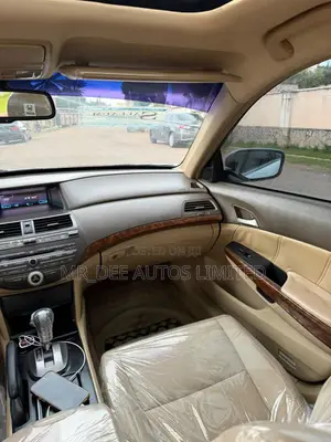 Honda Accord 2009 White