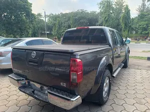 Nissan Frontier 2026 Gray