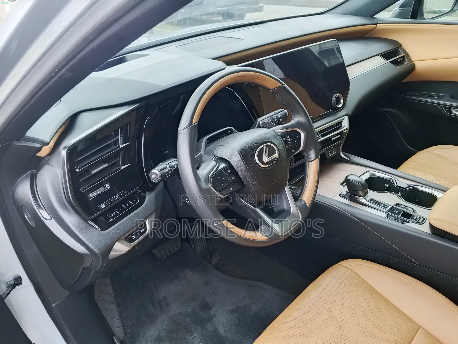 Lexus RX 2024