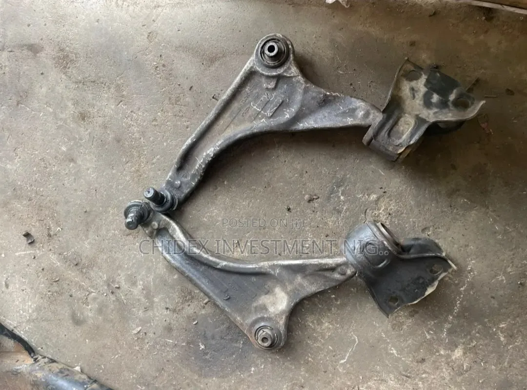 Lower Arms for  Range Rover Evogue